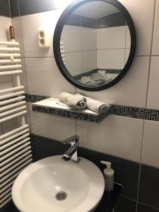 A bathroom at Palma Vendégház