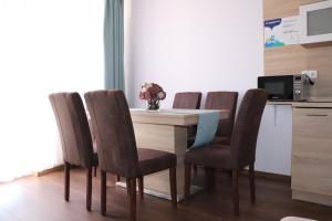 Fotografia z galérie ubytovania Liget Apartmanház v destinácii Kehidakustány
