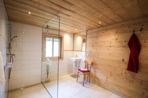 Koupelna v ubytování Hus 172 + 30 fotografií