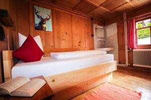 Postel nebo postele na pokoji v ubytování Hus 172