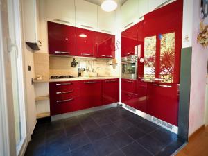 Η κουζίνα ή μικρή κουζίνα στο DIMORA MARTINETTI (FIUMARA/SCASSI) - GENOVABNB it +17 φωτογραφίες