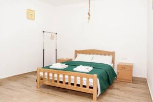 Postel nebo postele na pokoji v ubytování Guest House Beautiful Tbilisi - Cool & Cozy Apartments