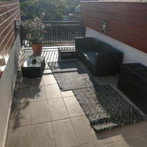 A balcony or terrace at Klára-Háza Vendégház