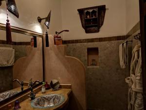 Koupelna v ubytování Riad Charme d'Orient Adults Only