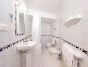Koupelna v ubytování Hostal Marí