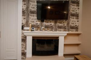 Μια τηλεόραση ή/και κέντρο ψυχαγωγίας στο Patrus I