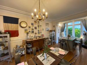 Fotografie z fotogalerie ubytování DDay Aviators Le Manoir v destinaci Arromanches-les-Bains