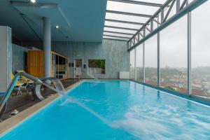 A piscina localizada em In Gold Hotel & Spa ou nos arredores