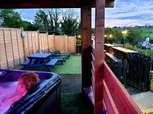 Gambar di galeri bagi Welsh Row House di Llandegla