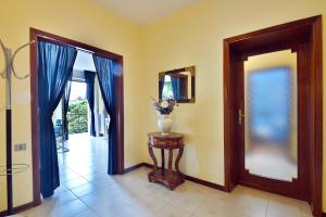 Fotografie z fotogalerie ubytování CASA DEI LIMONI v destinaci Gardone Riviera