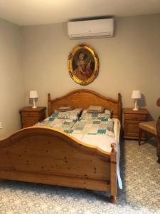 Ένα ή περισσότερα κρεβάτια σε δωμάτιο στο Klara Apartmanház