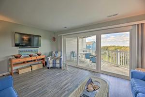 Condo with Partial Ocean View on Indian Beach!
