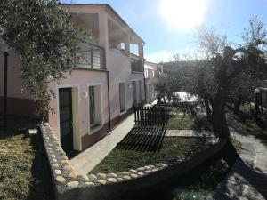Budova, v ktorej sa apartmánový hotel nachádza
