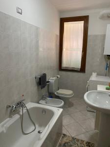 Een badkamer bij Cinque Terre Casa Vacanze