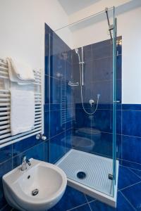 A bathroom at Marèe b&b