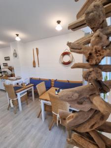 Fotografie z fotogalerie ubytování Hotel Garni Friesenhuus v destinaci Greetsiel