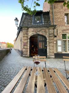 Gallery image of Canal Central in Bruges