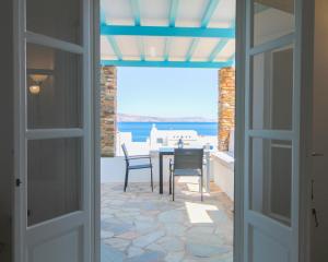 Fotografie z fotogalerie ubytování Tinos Sea View Residence v destinaci Ayios Sostis