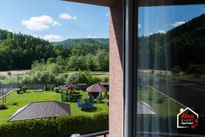 Nespecifikovaný výhled na hory nebo výhled na hory při pohledu z apartmánu