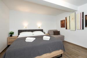 Afbeelding uit fotogalerij van Apartments Stipančić in Krk +72 foto's