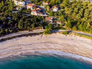 Gallery image of THE HAPPINESS OF VANGELIS in Paralia Vrachou