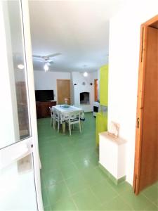 Kuchyň nebo kuchyňský kout v ubytování Maresalento Villetta Dante