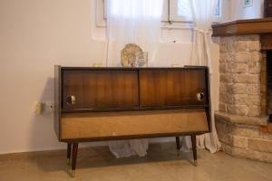 Zdjęcie z galerii obiektu Traditional villa appartment with garden, also for gatherings ,15 minutes from Thessaloniki airport w Salonikach