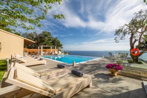 Foto dalla galleria di Ocean View - Luxury Villa Nefeli a Città di Corfù