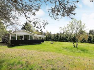 Zahrada ubytování 4 person holiday home in Hals-By Traum