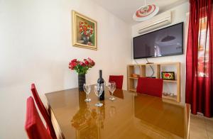 Foto dalla galleria di Apartments Vala a Zaboric