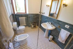Kúpeľňa v ubytovaní B&B PALAZZI + 37 fotografií