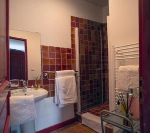 Gallery image of Le Clos des Amandiers in Simiane-la-Rotonde +39 photos