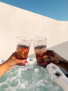 Nápoje v ubytování DAOS Suites & Terrace Marbella