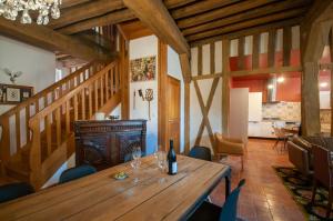 Fotografie z fotogalerie ubytování Maison Juvénal des Ursins v destinaci Troyes