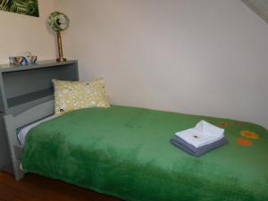 Een bed of bedden in een kamer bij Holiday Home Weisten 5