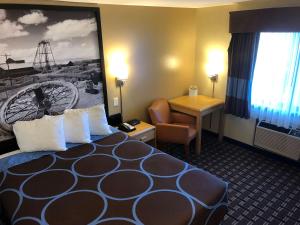 Super 8 by Wyndham Carson City Lake Tahoe客房内的一张或多张床位