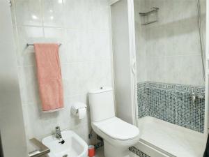 Kúpeľňa v ubytovaní APARTAMENTO EN EL CENTRO DE CALAFELL