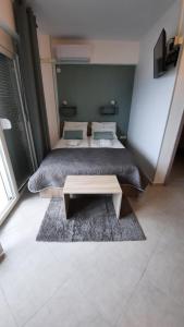 A seating area at Apartments M, Kallikratia