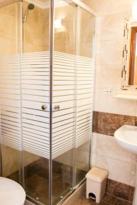 Koupelna v ubytování Hotel Krinos