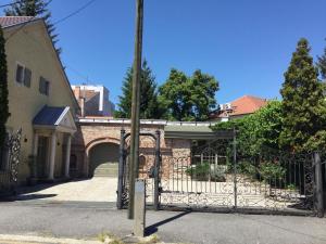 Budova, kde se vila nachází