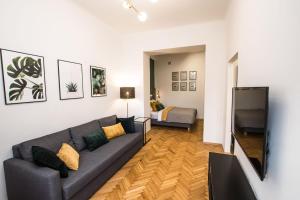 Et sittehjørne på Apartamenty FRETA4 Warsaw Old Town Apartments Warszawa Stare Miasto