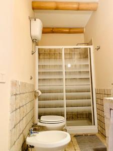 Koupelna v ubytování Casa Fè + 37 fotografií