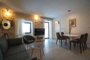 TV a/nebo společenská místnost v ubytování Villa La Mama