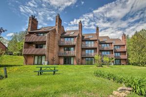 Foto da galeria de Cozy Jackson Condo with Mtn Views and Pool Access! em Bartlett