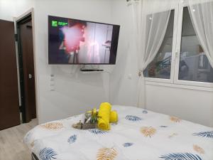 TV a/nebo společenská místnost v ubytování Peaceful Oasis