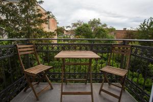 Ein Balkon oder eine Terrasse in der Unterkunft Elenas Rooms & Apartment