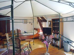 Restaurant ou autre lieu de restauration dans l'établissement Chambres d'hôtes en Berry (Indre, Centre Val de Loire)