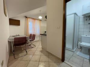 Ένα μπάνιο στο Rooms and Apartments Villa Town Gate Hvar +58 φωτογραφίες