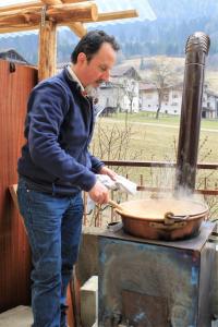 Afbeelding uit fotogalerij van Locanda Ridevert in Tione di Trento