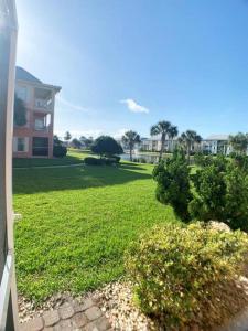 Vườn quanh Seaside at Anastasia C101